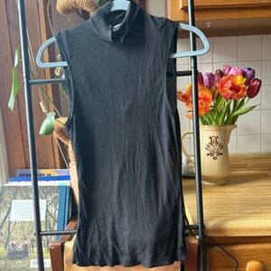 Abercrombie & Fitch Black Ribbed Sleeveless Mock Neck Top